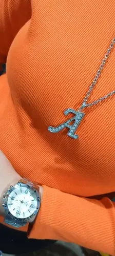 Cordão letra A aço inox e relógio Invicta prateado 