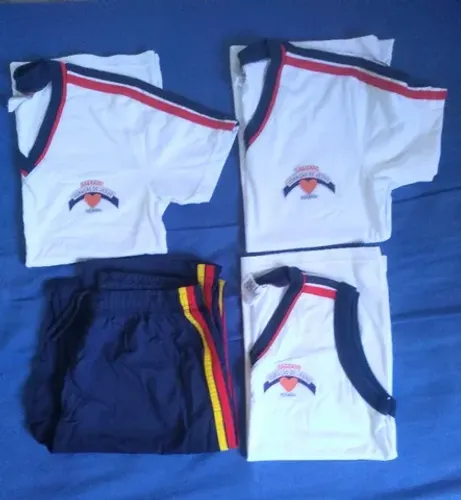 Uniforme do Colégio Sagrado Coração de Jesus 