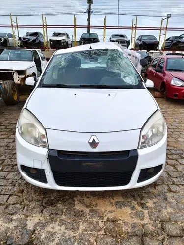 Renault Sandero 1.0 16v 2012/2013 Para Retirada De Peças