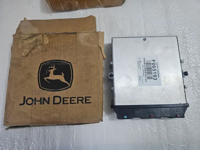 Harvester forwarder cabecote John deere módulo eletrônico novo original F065193