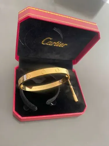 Bracelete cartier banhado a ouro 18k