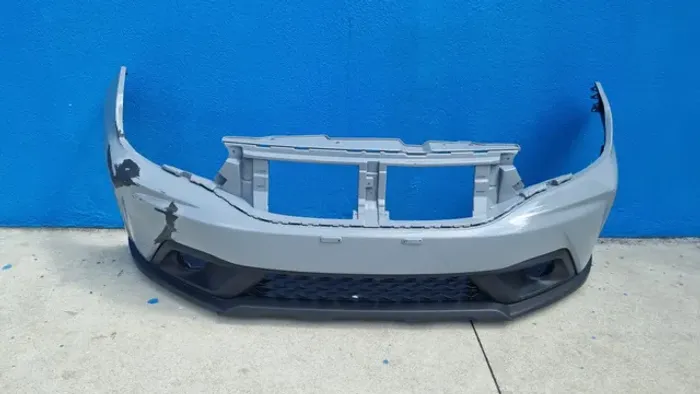 Parachoque dianteiro Fiat Argo Trekking 2021/2024 Original 