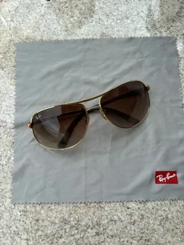 Ray Ban