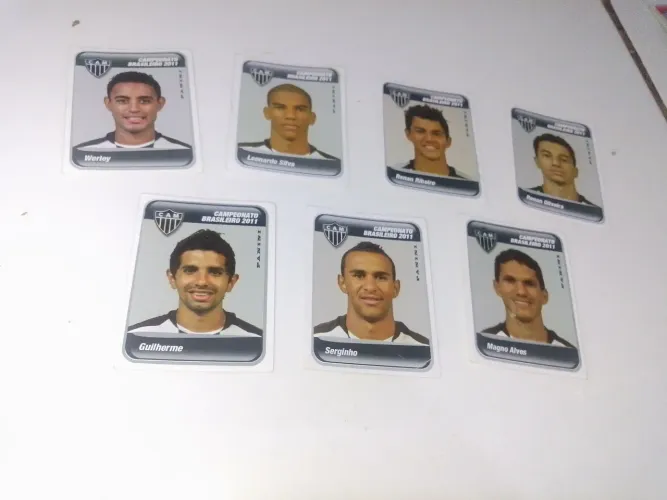 Lote de figurinhas do Atlético mineiro campeonato brasileiro 2011 