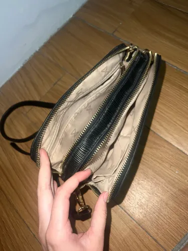 bolsa preta usada, mas em ótimo estado