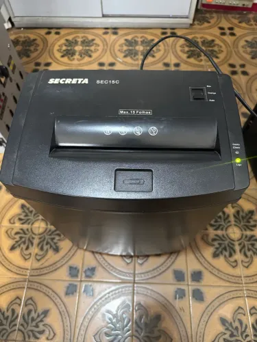 Fragmentadora de Papel Secret Sec15 127V