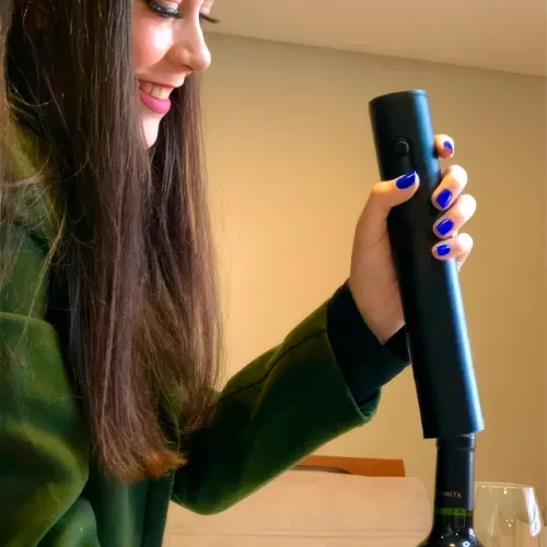 Abridor de Vinho Elétrico Profissional Preto