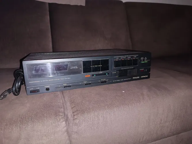 Vendo reciver Philco Hitachi funcionando ndo perfeitamente revisado