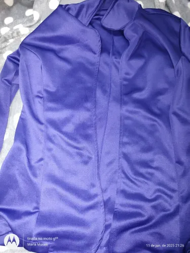 Casaco roxo elegante