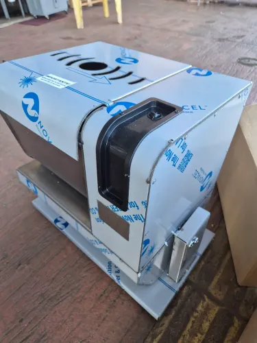 Amassadeira 5kg basculante toda inox