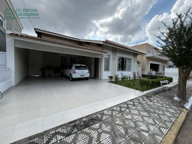 CASA À VENDA CENTRO DE TAUBATÉ - CONDOMÍNIO IMPERIAL