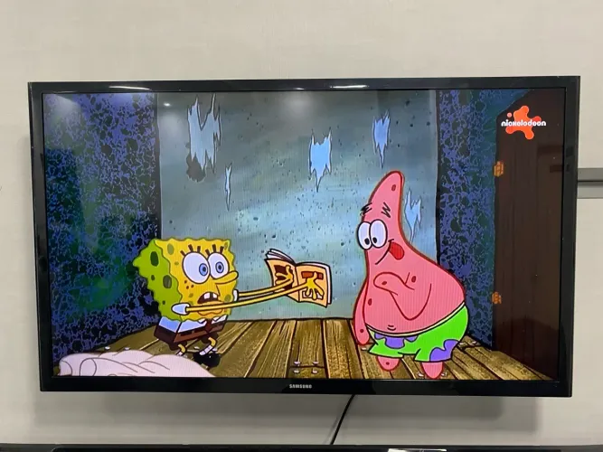 Tv smart Samsung 32 polegadas funcionando perfeitamente!