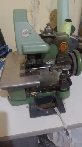 Máquina de costura