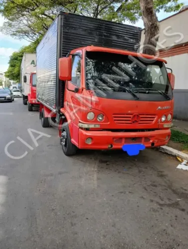 MB ACCELO 715 C ANO 2005 BAU 4,90M