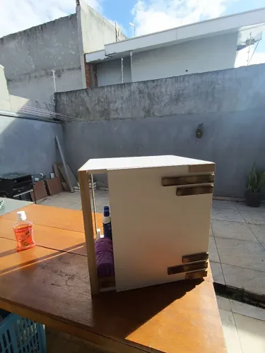 Para ir hoje Gabinete de banheiro ou armário