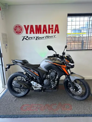 YAMAHA FAZER FZ25 CONNECTED ABS