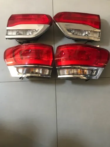 Lanterna gran cherokee 
