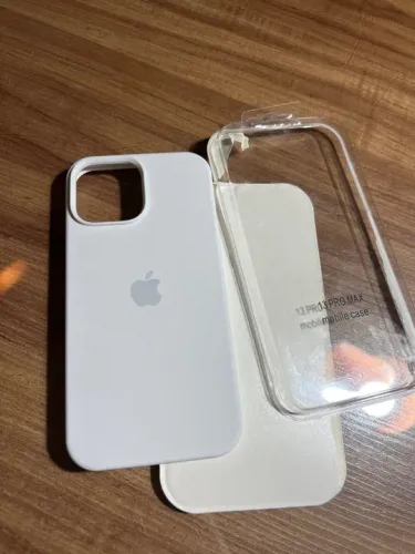 Capa de iPhone 13 Pro Max branco 