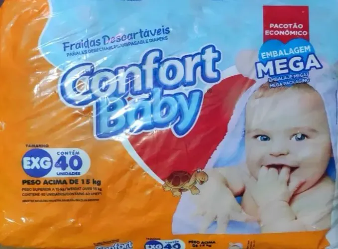 Vendo 3 pacotes com 40 unidades cada pacote de FRALDAS Comfort Baby Tamanho EXG