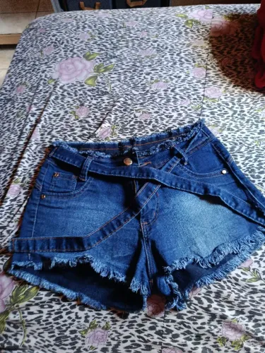 Short jeans