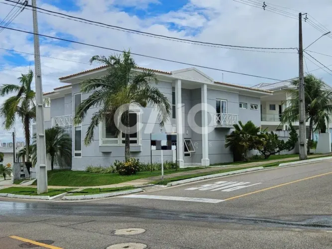 Casa no condomínio Bosque dos Poetas