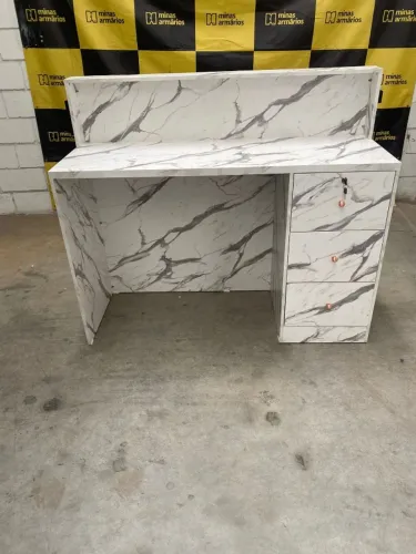 Balcão recepção Vulcano, com 3 gavetas detalhes Preto
