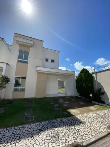 Alugo Duplex em condomínio,  próximo da Av. FRAGA MAIA. 
