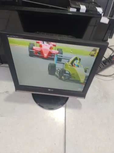 Vendo tv LG 22 polegadas top de linha obs. Nao e smartv R$ 280,00