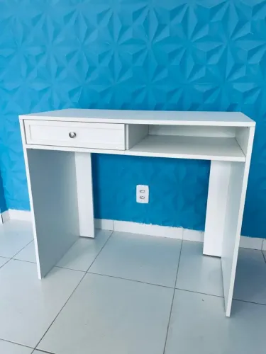 Escrivaninha / mesa