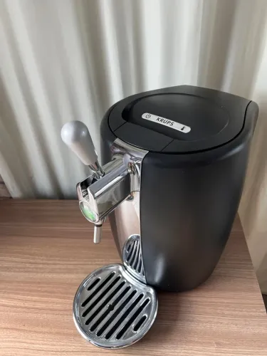 Chopeira de cerveja Krups Heineken B101 preto por 5L