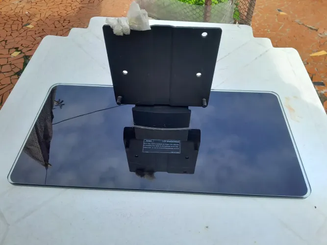 Base Pedestal para TV modelo Jm-Mg8-42