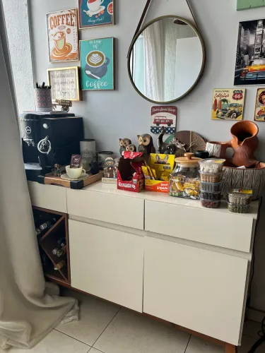 Sofá chaise e Buffet aparador os dois por 900