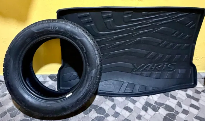 Pneu Pirelli P1 175/65/14 novo ; Tapete Protetor Porta Malas Para Yaris Hatch 2020 