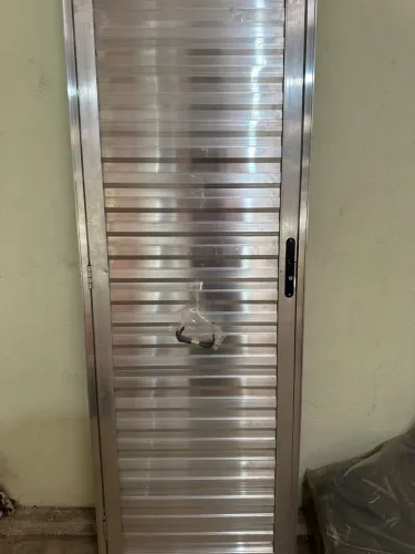 PRA ZERAR O ESTOQUE - PORTA DE ALÚMINIO 2.10X60,70 OU 80CM