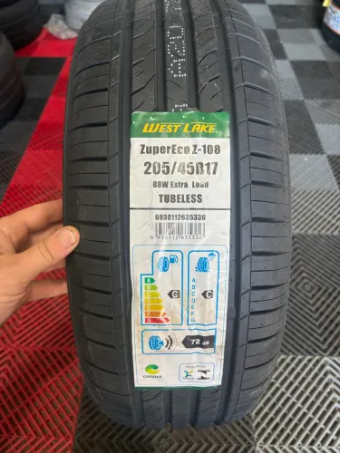 Pneu Westlake 205/45/17 novo