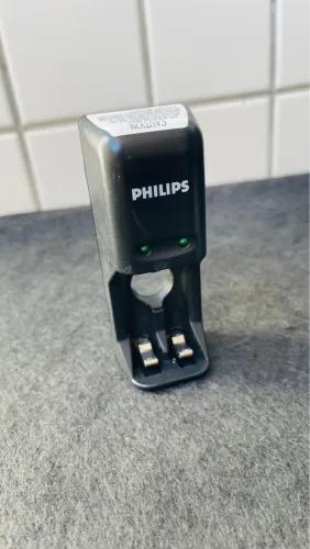 Carregador para Duas Pilhas Philips