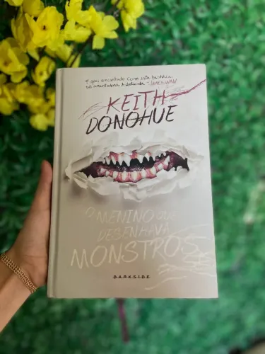 Livro O Menino Que Desenhava Monstros -Darkside