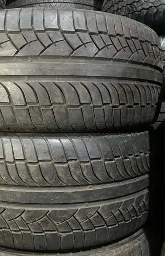 Par de pneus 20 Camaro 275/40 R20 80%