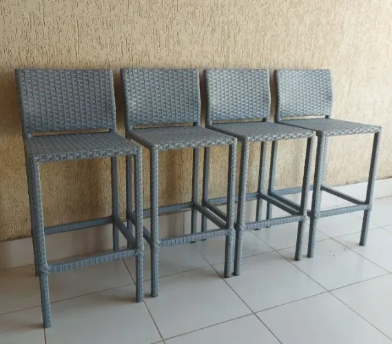 Banqueta de fibra prata ( unidade )