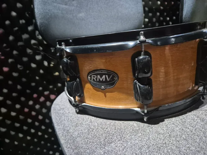 Caixa RMV concept 14" 100% bapeva