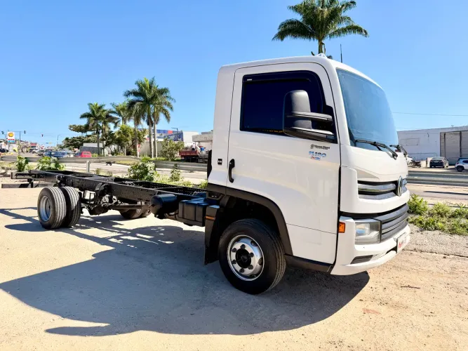 VW 11-180 2023 apenas 92 mil km rodados!