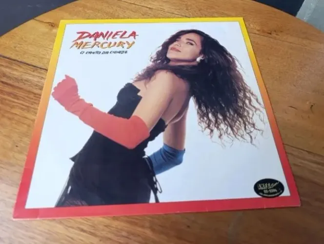 Disco de vinil LP Daniela Mercury A Cor da Cidade. Raridade! Com encarte!