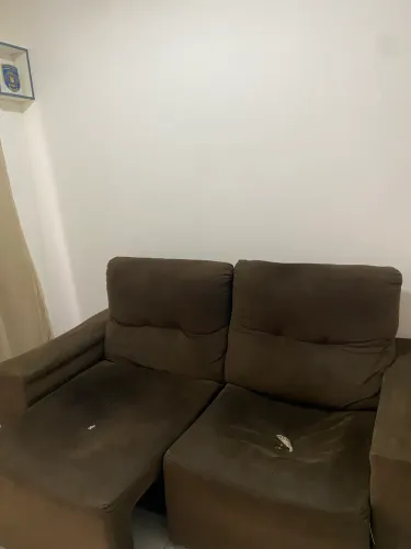 Sofá retrátil dois lugares com avarias