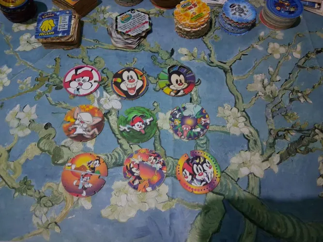 Lote de Tazos Animaniacs foscos
