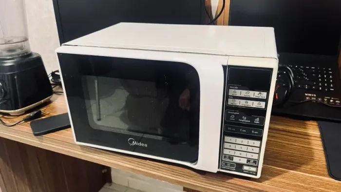 Micro-ondas Midea MTRS22 - 220V