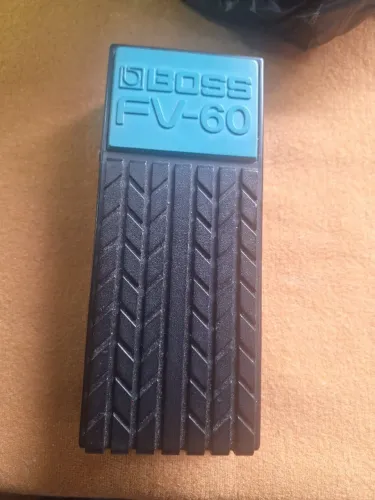 Pedal de volume Boss FV - 60