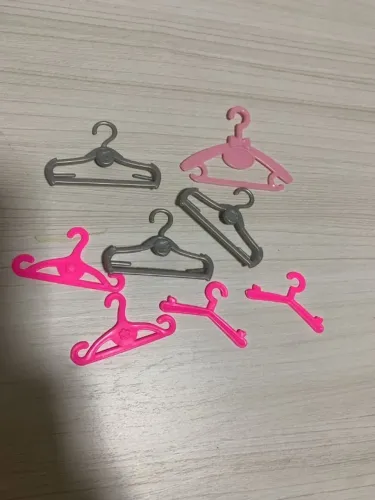 Lote Cabides roupas Barbie
