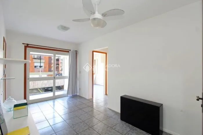 APARTAMENTO 2 QUARTOS SEMI MOBILIADO 1 VAGA ZONA SUL