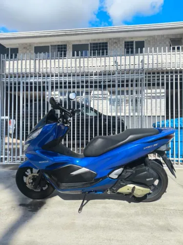 Moto impecável, aceito troca em utilitário