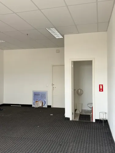 Sala comercial em perfeito estado no Swiss Park Office em Campinas